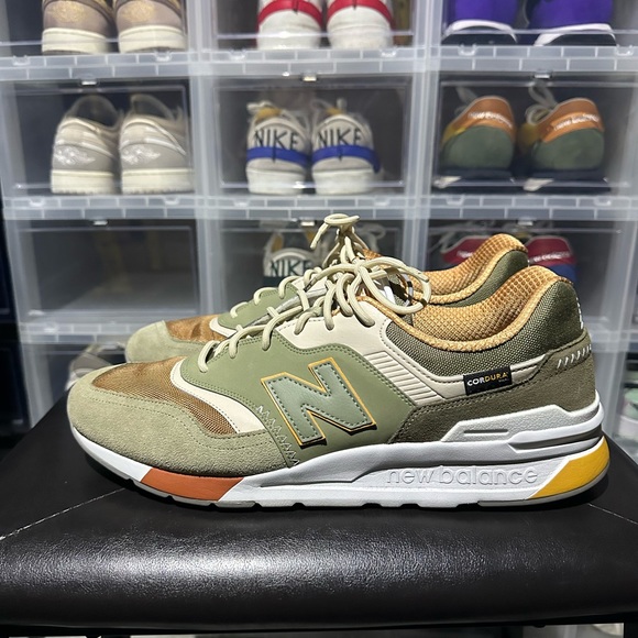 New Balance 997H Sneaker - Picture 2 of 6